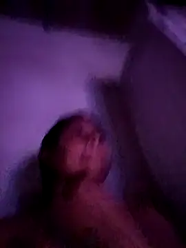 Snapshot of Giselabrunette25 chatting on February 10, 2026, 1:10 am Giselabrunette25 online show from February 10, 2026, 1:10 am