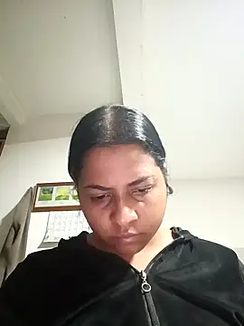 Snapshot of Giselabrunette25 chatting on February 19, 2026, 8:21 am Giselabrunette25 online show from February 19, 2026, 8:21 am