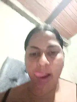 Snapshot of Giselabrunette25 chatting on March 1, 2026, 9:33 am Giselabrunette25 online show from March 1, 2026, 9:33 am