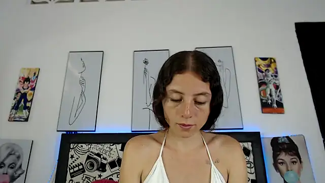 Snapshot of Rihana14 chatting on April 19, 2026, 6:10 pm Rihana14 online show from April 19, 2026, 6:10 pm