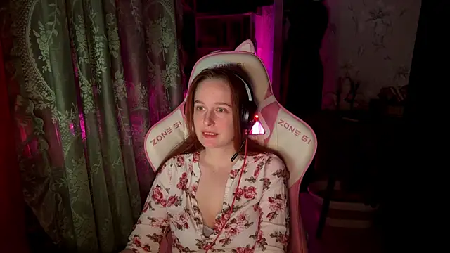 pearl princess  online show from May 15, 2026, 10:39 pm