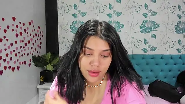 LindaBreeS online show from February 24, 2025, 4:58 pm