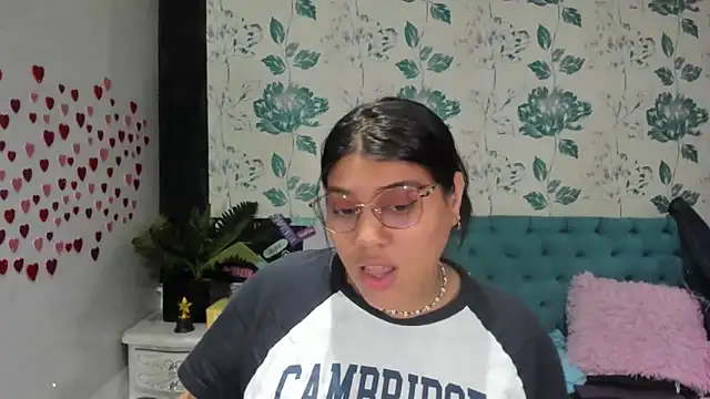 LindaBreeS online show from February 27, 2025, 4:53 pm