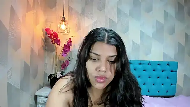 LindaBreeS online show from May 27, 2026, 1:30 pm
