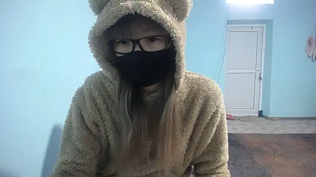 elllaaxx online show from February 20, 2025, 3:12 am