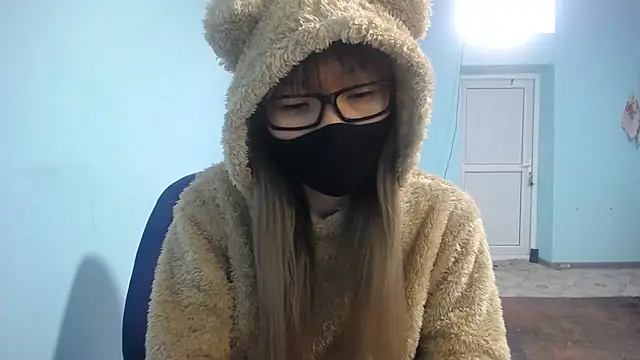 elllaaxx online show from February 25, 2025, 3:42 am