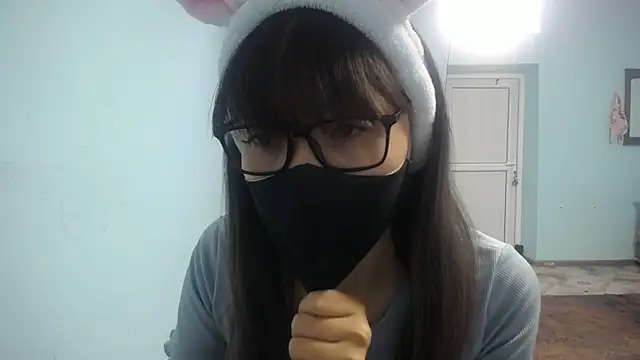 elllaaxx online show from October 17, 2025, 4:26 am