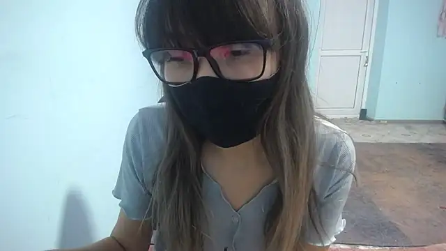 elllaaxx online show from December 5, 2025, 4:10 am