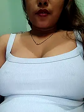 sexyindi couple online show from January 28, 2025, 2:42 pm