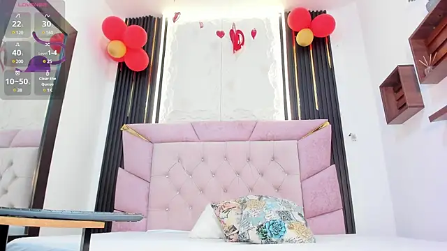 laurem-paulette online show from February 15, 2025, 7:28 pm