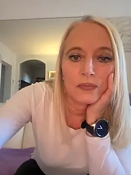 Snapshot of kikkastar chatting on March 6, 2025, 1:03 pm kikkastar online show from March 6, 2025, 1:03 pm