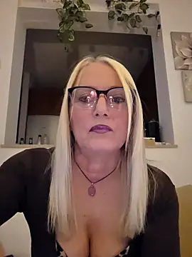 Snapshot of kikkastar chatting on March 16, 2025, 8:00 pm kikkastar online show from March 16, 2025, 8:00 pm