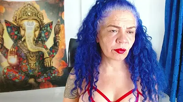 freyadevil333 online show from December 15, 2024, 11:09 pm