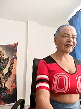 freyadevil333 online show from February 12, 2025, 8:18 pm