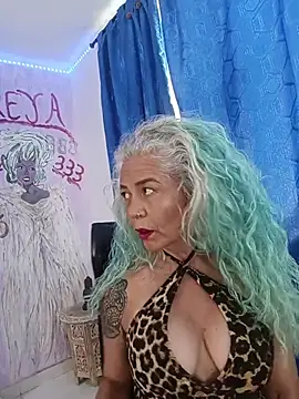 freyadevil333 online show from July 2, 2026, 6:47 pm