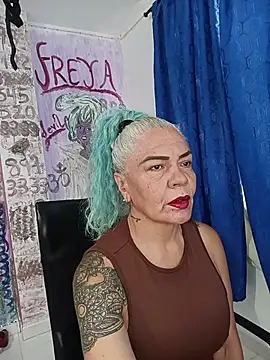 freyadevil333 online show from July 7, 2026, 2:10 pm