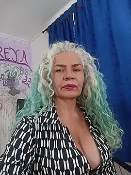 freyadevil333 online show from July 12, 2026, 8:11 pm