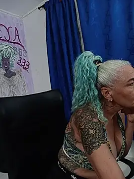 freyadevil333 online show from July 21, 2026, 7:11 am