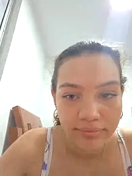 Snapshot of Angela_hank2 chatting on June 10, 2026, 2:34 am Angela hank2 online show from June 10, 2026, 2:34 am