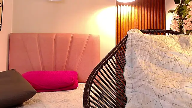 angela santana  online show from January 3, 2025, 9:26 pm