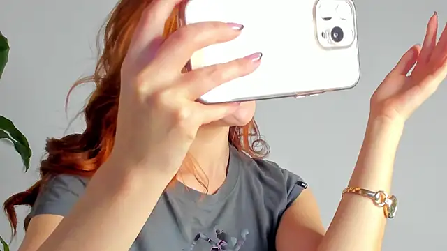 Snapshot of Bellacrox chatting on February 21, 2026, 4:02 am Bellacrox online show from February 21, 2026, 4:02 am