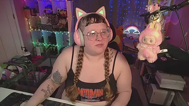 Snapshot of FatVeronica chatting on March 22, 2026, 2:20 pm FatVeronica online show from March 22, 2026, 2:20 pm