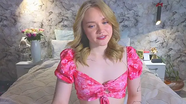 Aurora Golden1 online show from April 16, 2026, 5:19 am