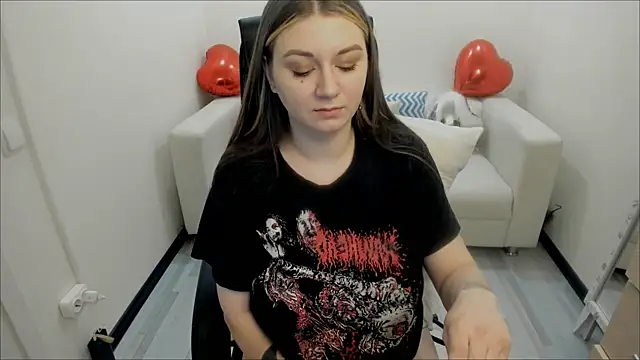 AlisaBacker online show from February 13, 2025, 1:37 pm