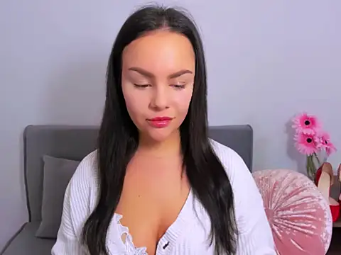 KendalNew online show from February 3, 2025, 5:03 pm