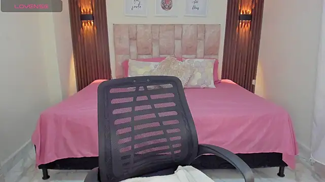 Ananya Kay01 online show from September 11, 2025, 12:44 am