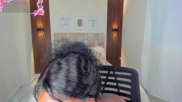 Ananya Kay01 online show from October 9, 2025, 1:36 am