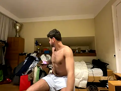 cubalibre02 online show from December 13, 2025, 7:53 pm