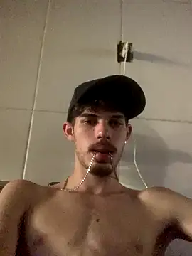 jaozinMg online show from November 6, 2025, 8:10 pm