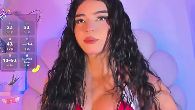 Summer walkerr online show from November 18, 2025, 12:53 pm