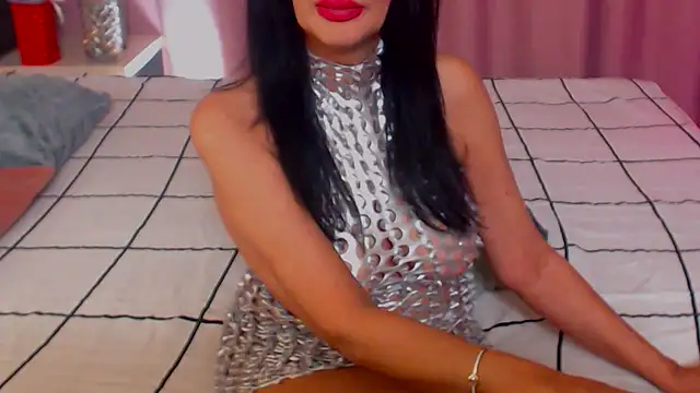 shannon4u online show from February 8, 2025, 8:10 pm