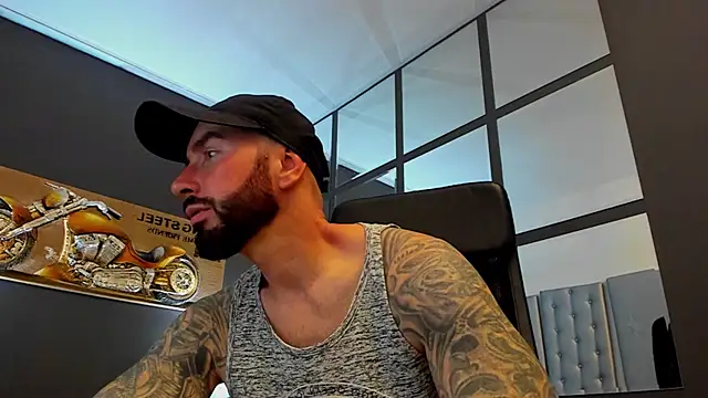 AronGrant online show from April 16, 2026, 9:32 am