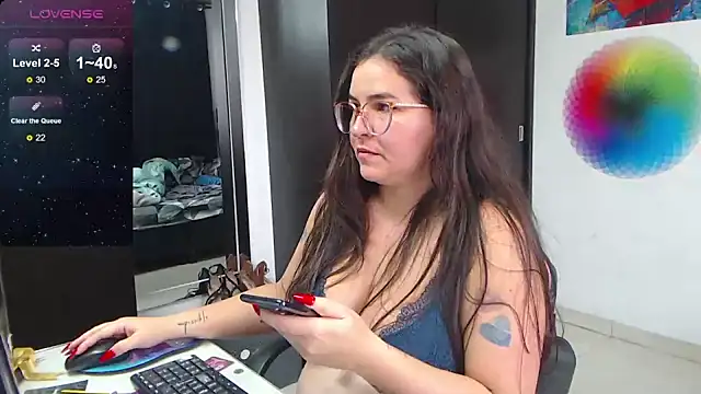 Snapshot of davianath chatting on January 4, 2025, 1:42 pm davianath online show from January 4, 2025, 1:42 pm