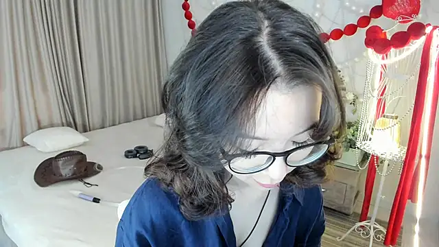 AgnieszkaBanana online show from May 23, 2026, 4:07 am
