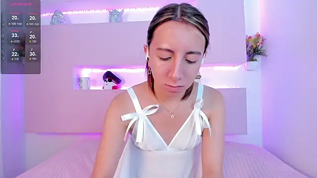 Miiaa doll online show from February 1, 2025, 11:43 am