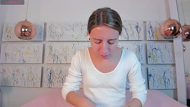 Miiaa doll online show from March 18, 2025, 11:52 am