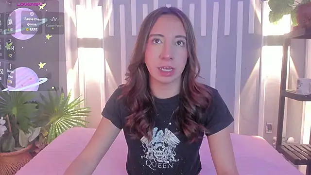 Miiaa doll online show from March 21, 2025, 3:35 pm