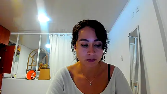 reme ark23 online show from October 29, 2025, 4:04 am