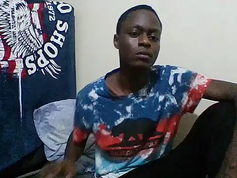 Snapshot of sexy4348 chatting on November 5, 2025, 8:53 pm sexy4348 online show from November 5, 2025, 8:53 pm