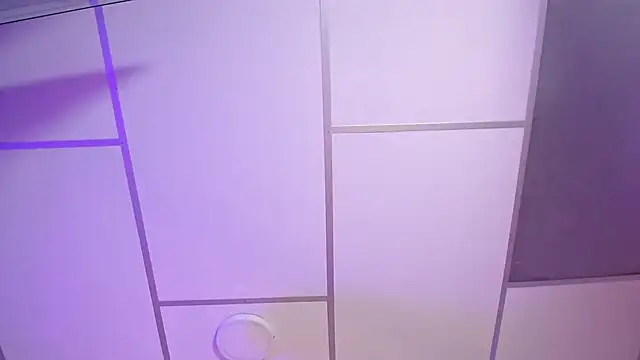 CoupleSwingerLatin online show from April 15, 2026, 4:19 am