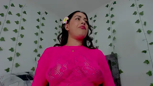 Snapshot of Miaa_Garcia chatting on May 6, 2026, 10:04 pm Miaa Garcia online show from May 6, 2026, 10:04 pm