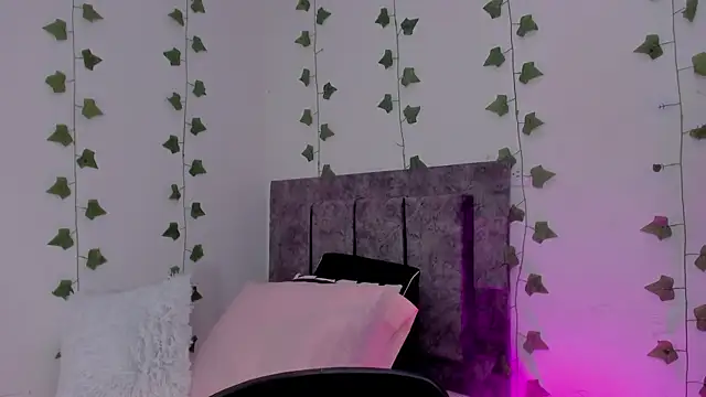 Snapshot of Miaa_Garcia chatting on May 30, 2026, 9:56 pm Miaa Garcia online show from May 30, 2026, 9:56 pm