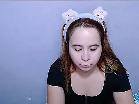 SubLayla01 online show from March 6, 2026, 6:15 pm