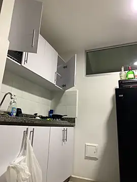 JovenDesobediente online show from April 24, 2026, 2:47 am