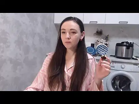 Snapshot of StacyMind chatting on January 18, 2025, 9:55 pm StacyMind online show from January 18, 2025, 9:55 pm