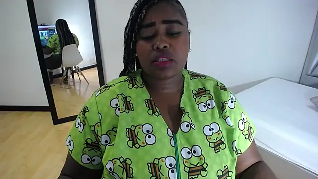 exotic karmella online show from October 1, 2025, 9:54 pm